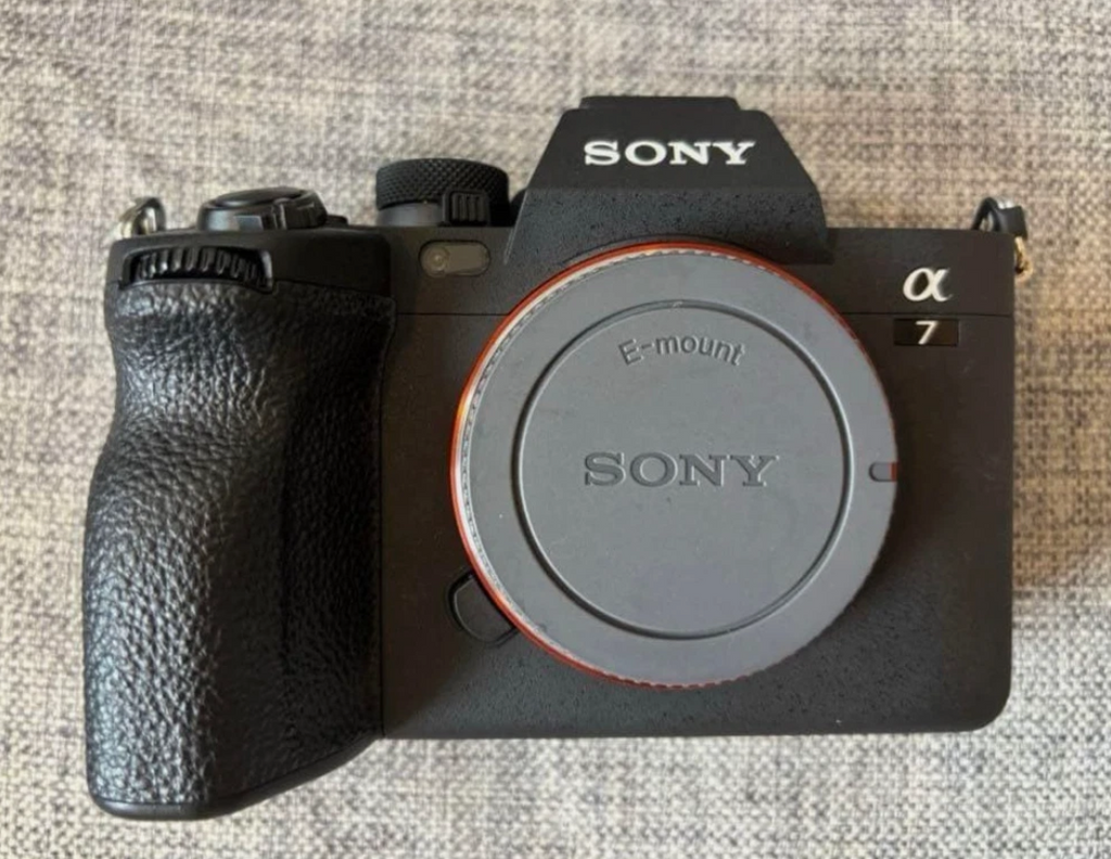 Sony Alpha a7 IV Mirrorless Camera Body Box Battery Strap 3000 Shutter A7M4 JDM